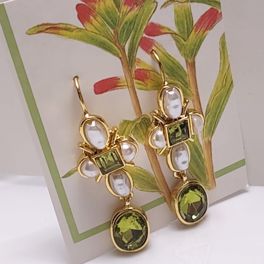 Peridot Green & Pearl Gold Dangle Earrings